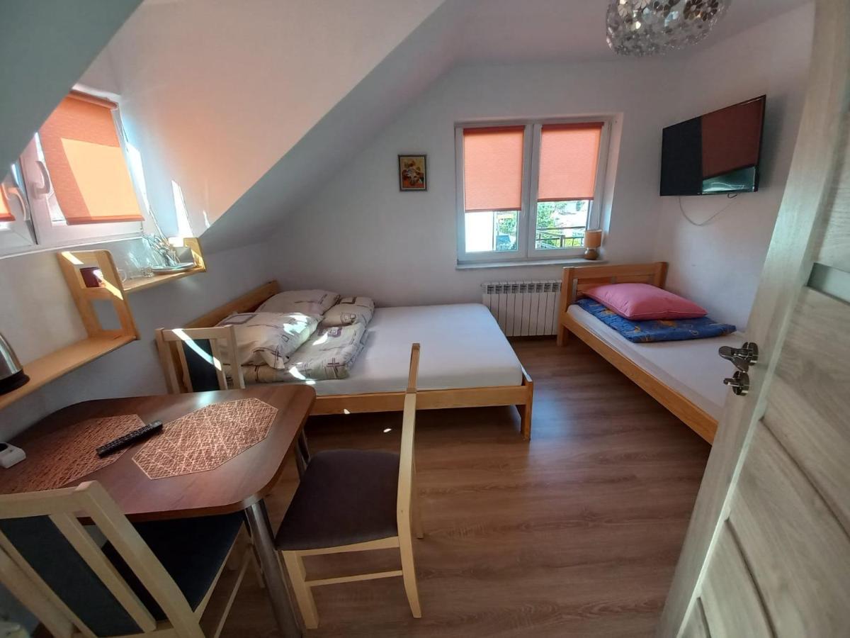 Pokoje Goscinne TOMASZ Miedzywodzie Esterno foto