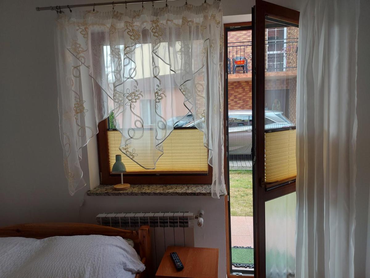 Pokoje Goscinne TOMASZ Miedzywodzie Esterno foto